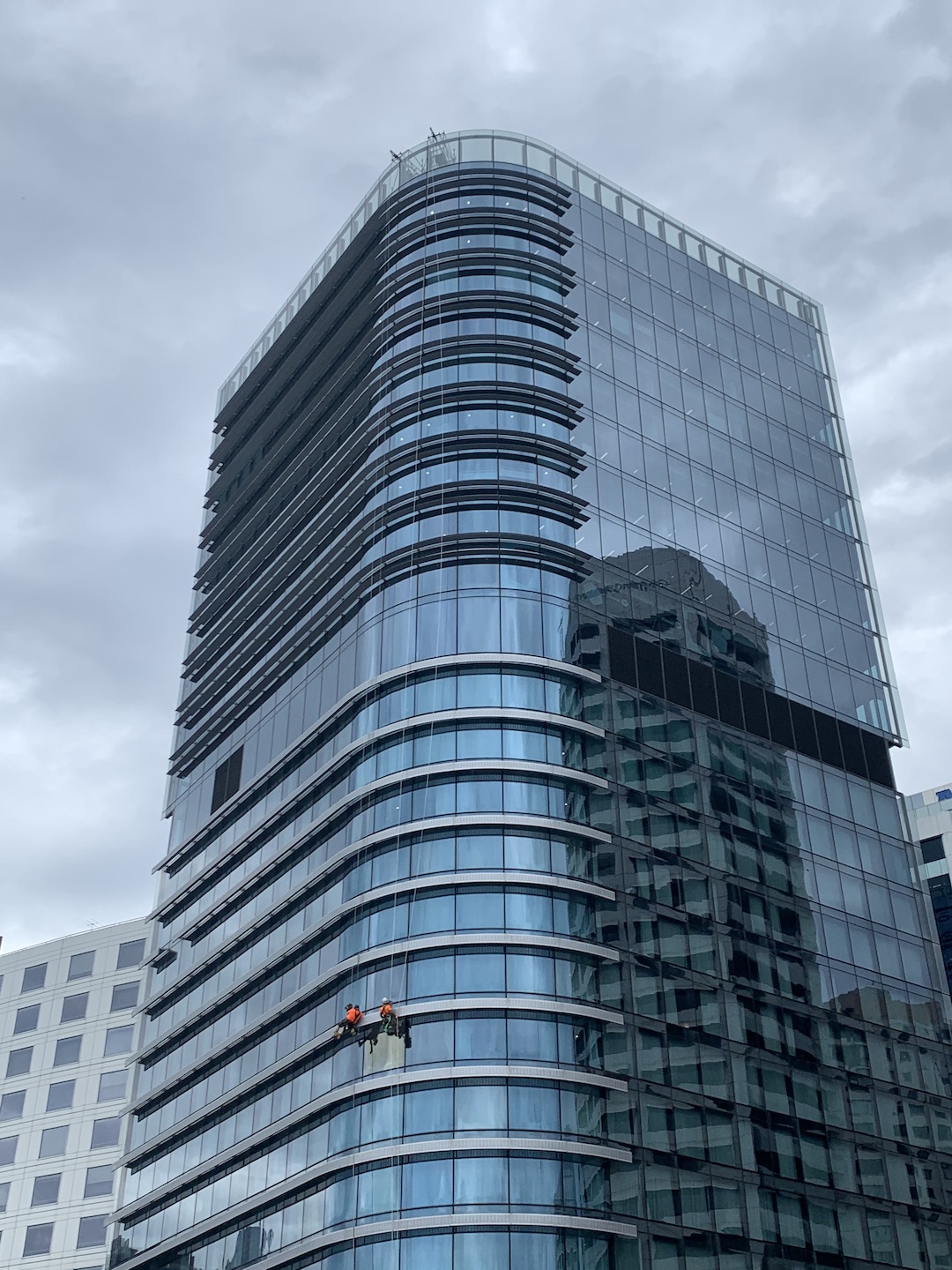 Professional Abseiling Services in Sydney for High-Rise Building Maintenance
