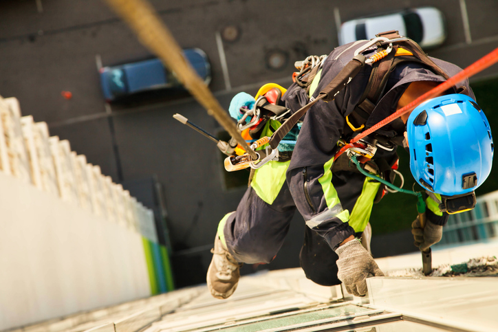 Why Use Commercial Abseiling Services in NSW