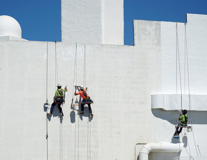 Rope Access vs. Traditional High Rise Access Methods