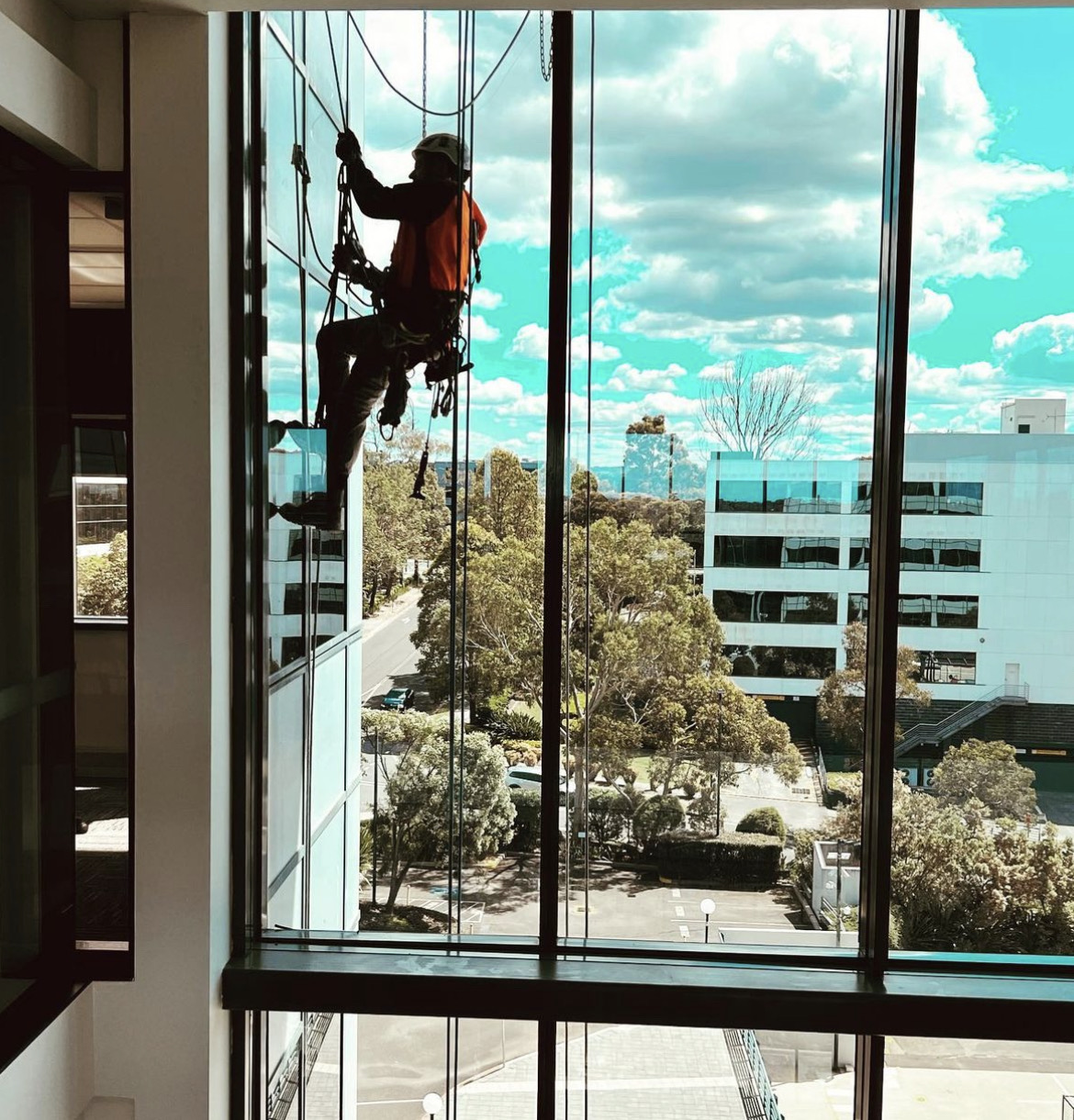 Expert Window Cleaning for Sydney's Tallest Buildings