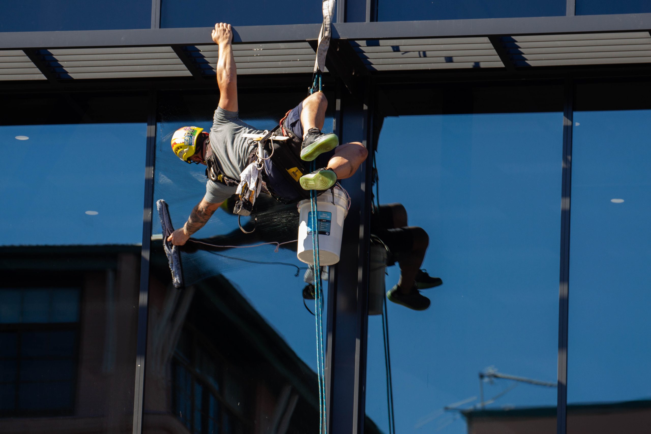 Why Rope Access is Needed for High Rise Window Cleaning